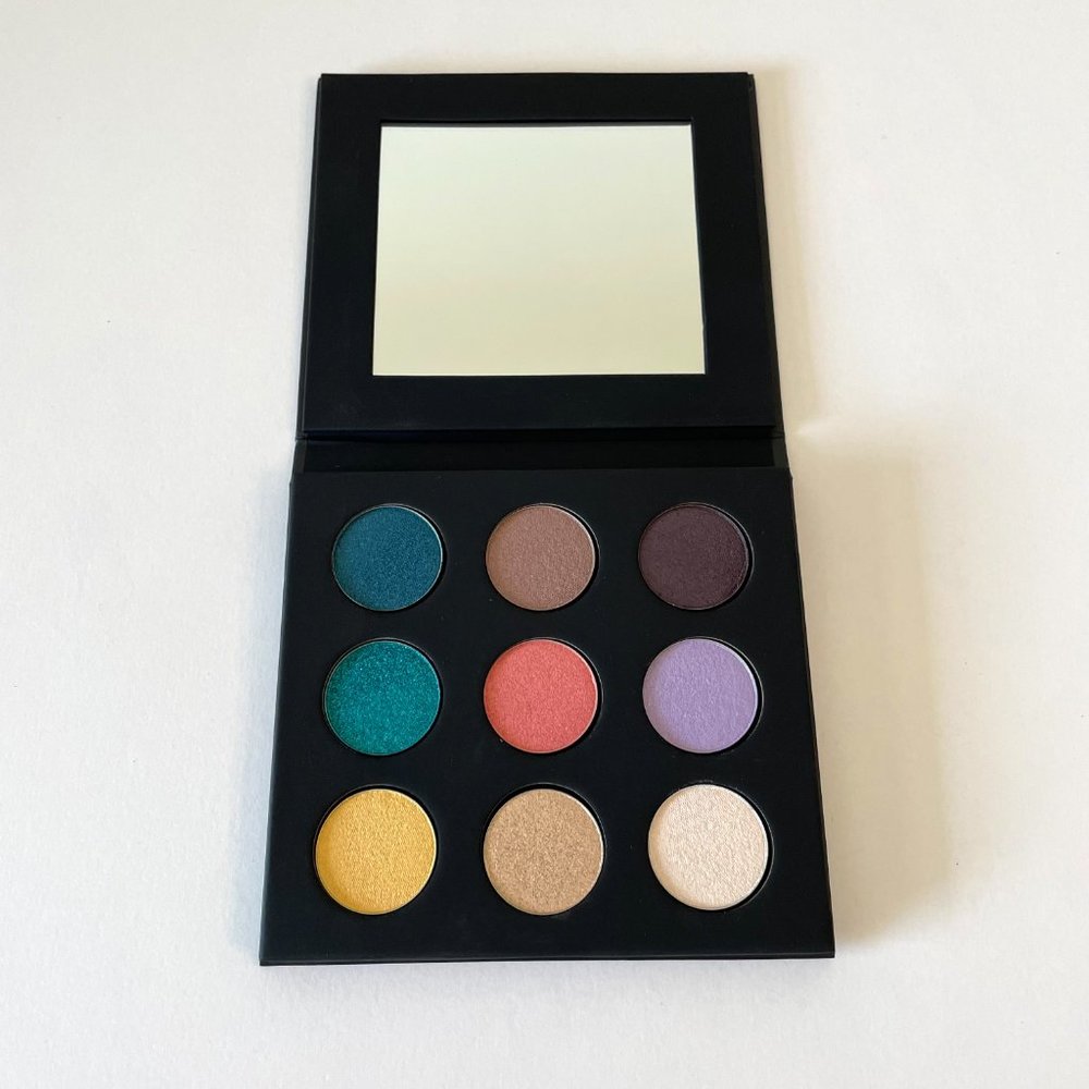 NWOB Make Up For Ever Florals No. 3 Artist Shadow Palette